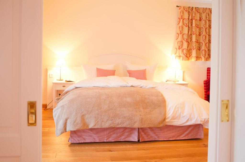 Landhaus Marinella Hotel Garni บาดวิสเซ ห้อง รูปภาพ
